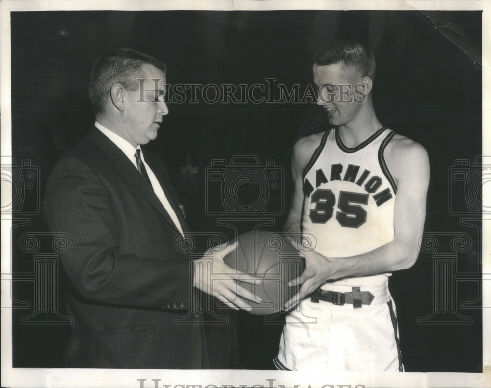 1964 Marmion Academy Basketball Chicago - Historic Images