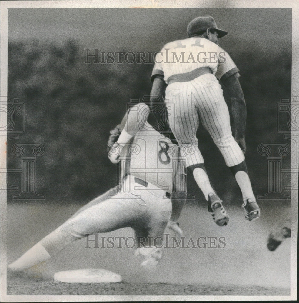 1981 Press Photo Andrew Buckner Jesus Worren - RRQ16057 - Historic Images