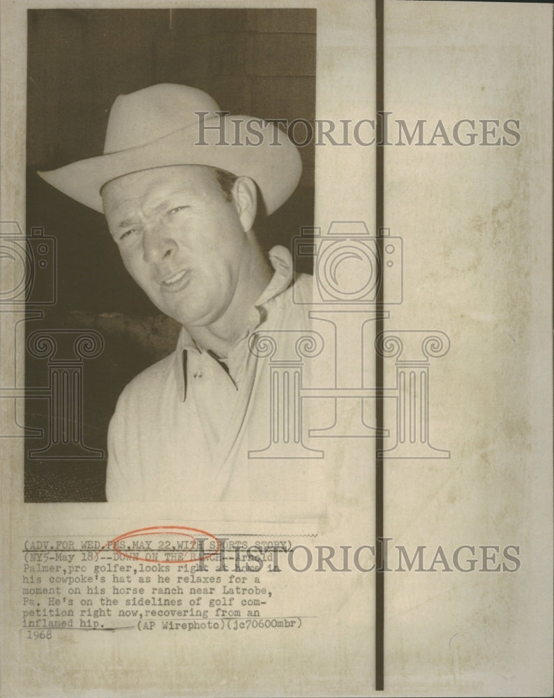 1968 Press Photo Arnold Palmer Cowboy Hat - RRQ16509 - Historic Images