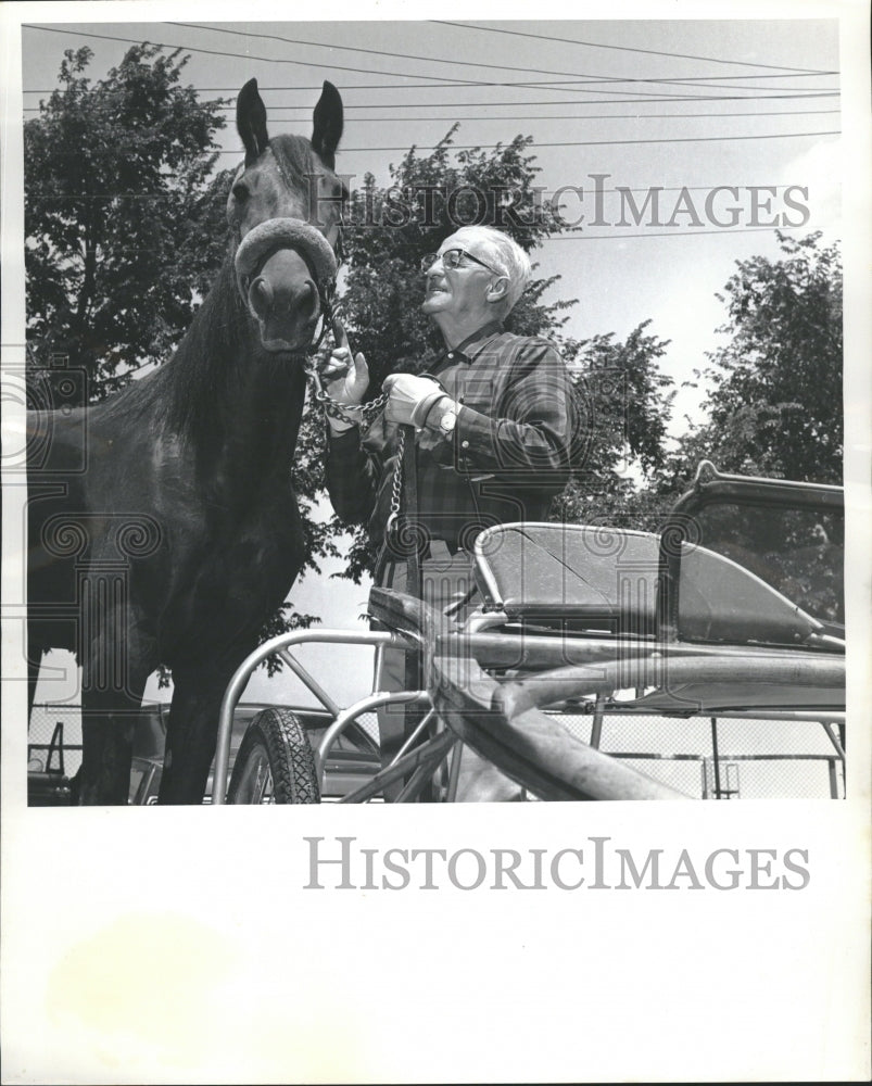 1966 Vince Miller Owner Mindy Horse Racing-Historic Images