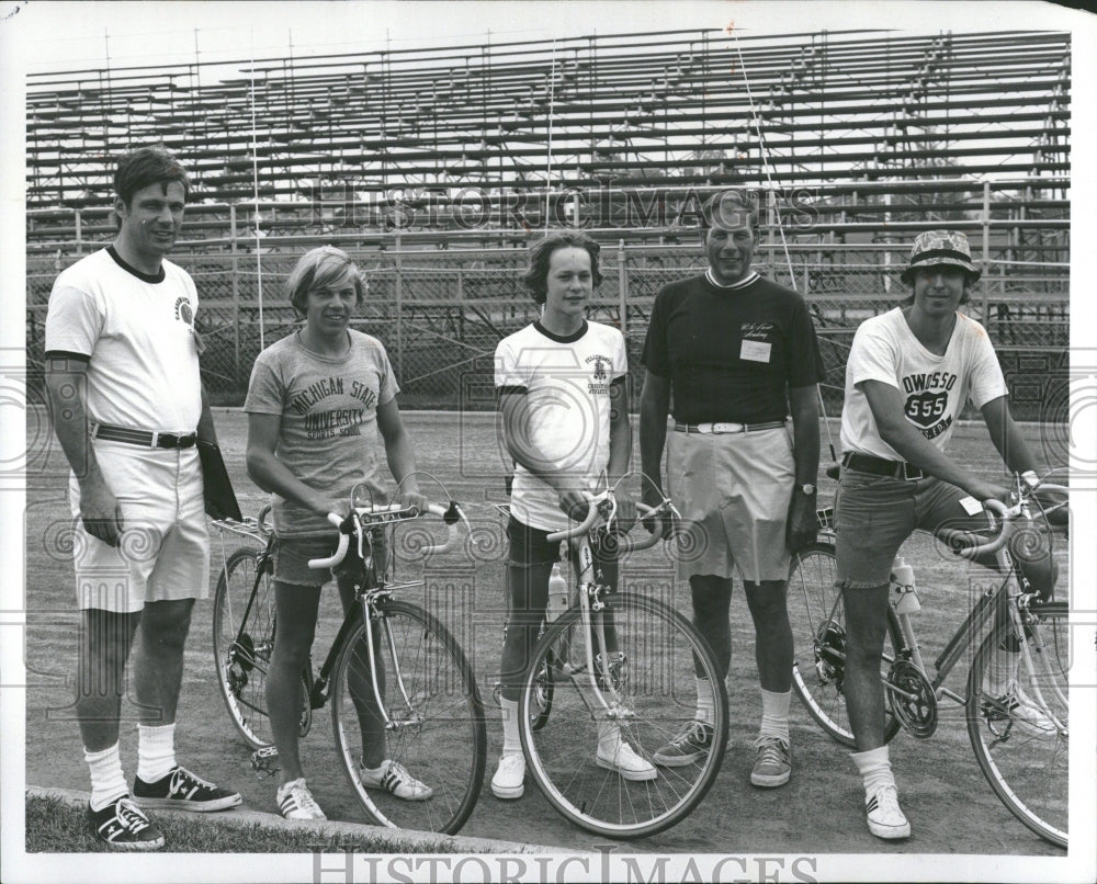 1972 Fellowship Christian Athlete - Historic Images