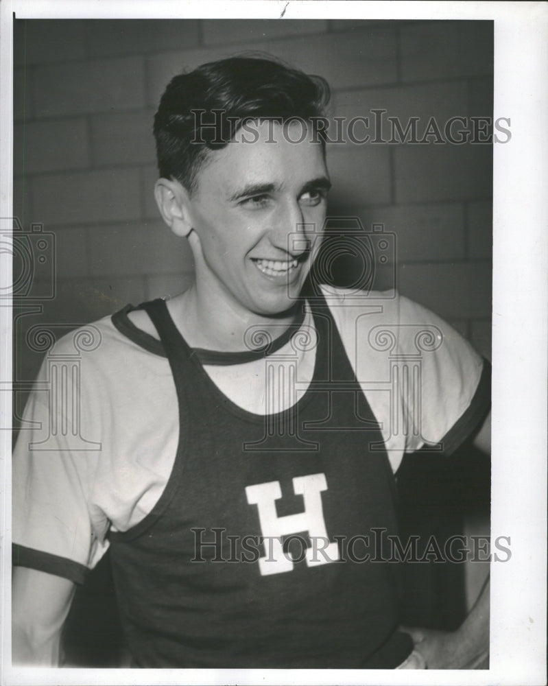 1941 Paul Bargowski Hamtramck High Track-Historic Images