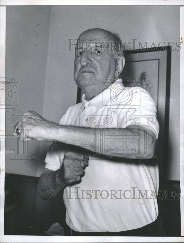 1966 Ike Bernstein 89 year old retired boxer shows his fighting form - Historic Images