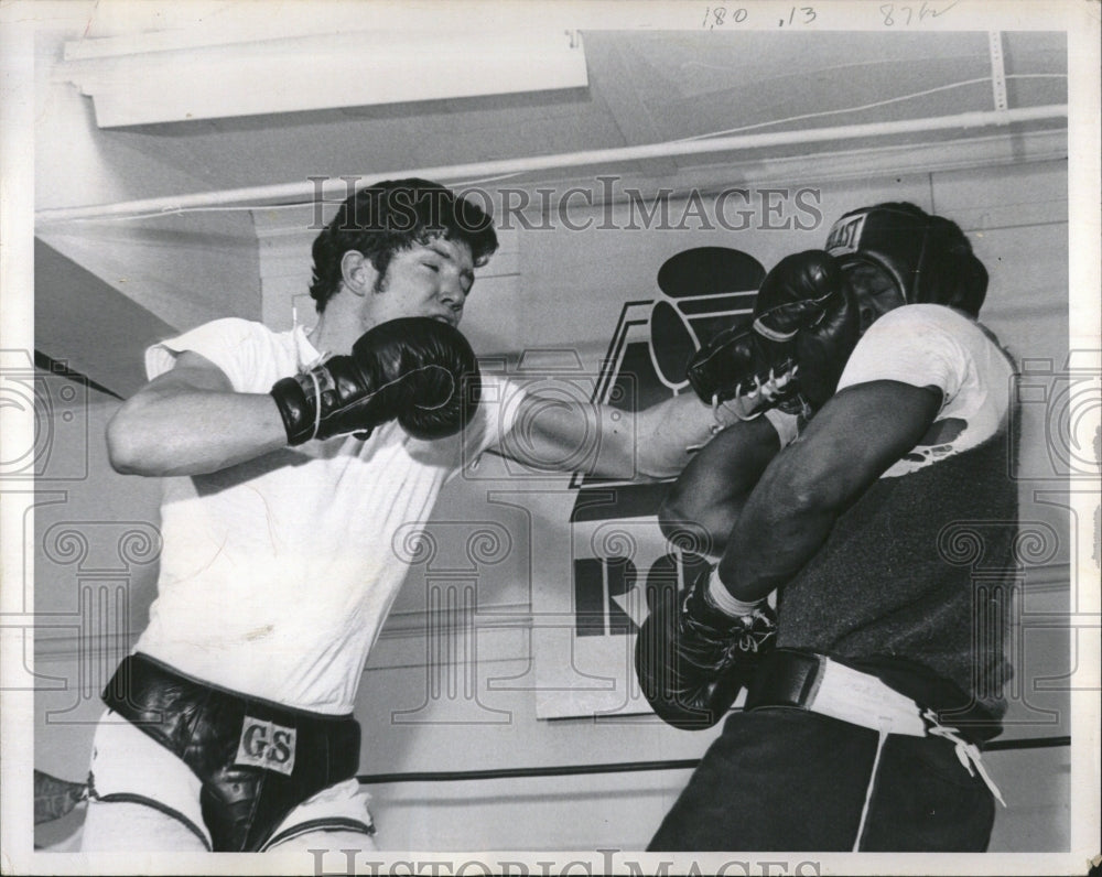 1974 Ron Lyle in sparring - Historic Images