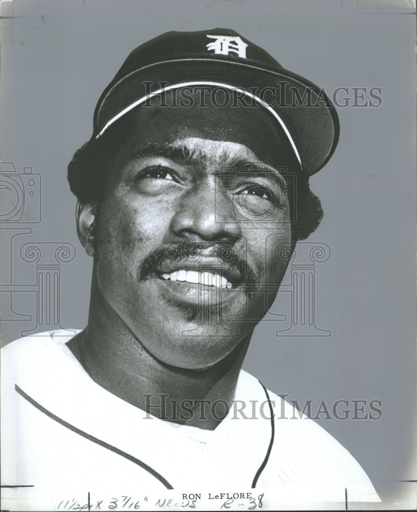 Ron LeFlore - Detroit Tigers  Detroit tigers baseball, Baseball history,  Baseball players