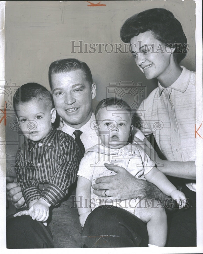1960 Detroit Red Wings Goalie With Family-Historic Images