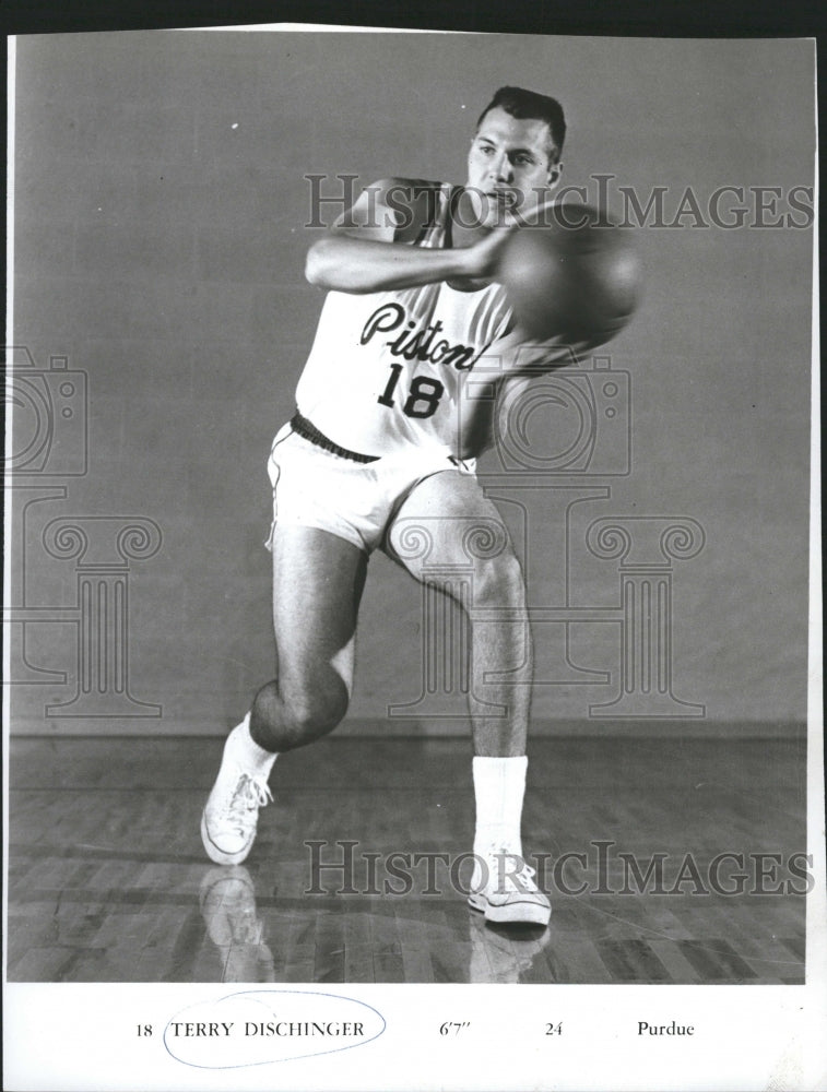1965 Pistons Terry Dischinger Passing Ball-Historic Images