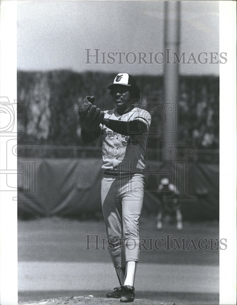 Press Photo Baltimore Orioles Mike Cuellar Houston Reds - Historic Images