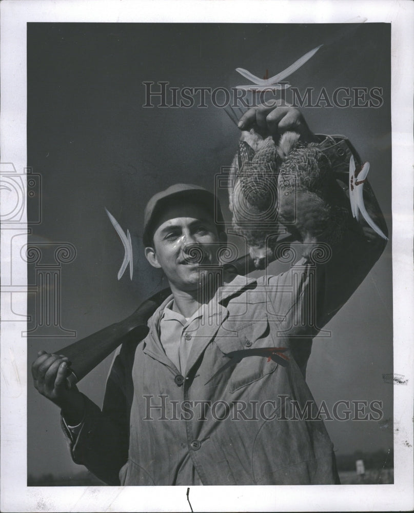 1955 Don Nelson Green Bay Partridge Hunting - Historic Images