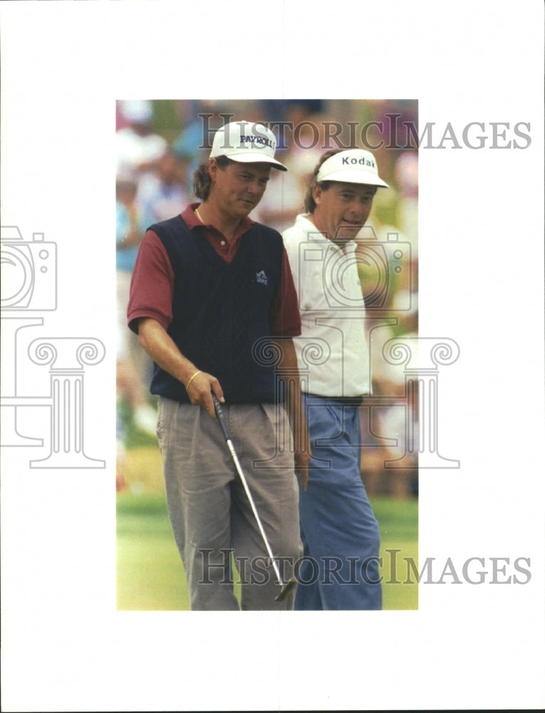 1992 Nolan Henke Joey Sindelar walk Golfers - Historic Images