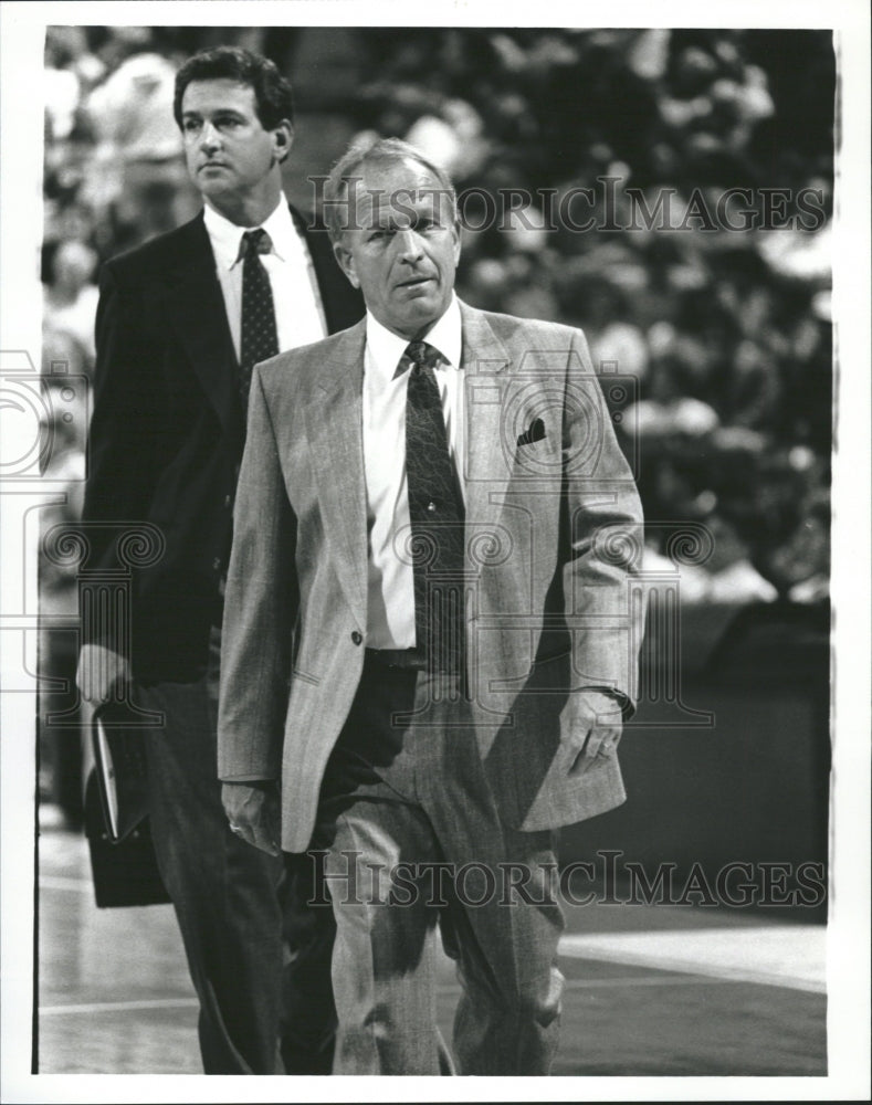 Phoenix Suns Coach Cotton Fitzsimmons - Historic Images