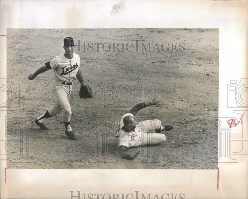 1966 Jerry Buchek Frank Quilici St Louis Cardinals Minnesota Twin-Historic Images