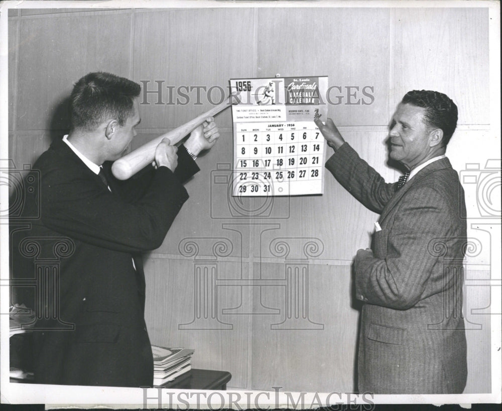 1955 Press Photo Bill Virdon 1955 National League Rookie of the Year with Cardin - Historic Images