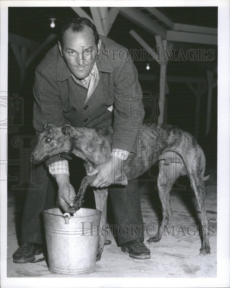 1959 Nick Garafalo Kozy Kennel Kilgallen Middlebor Geryhound Meet - Historic Images