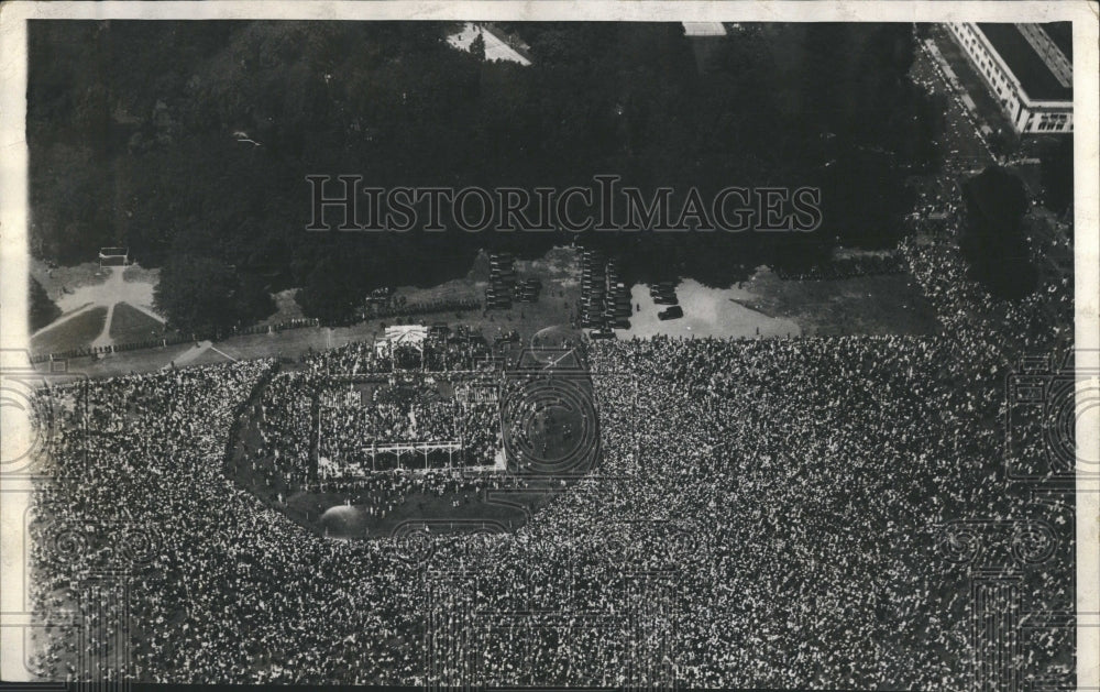 1927 Loud Speaker Radio Event - Historic Images