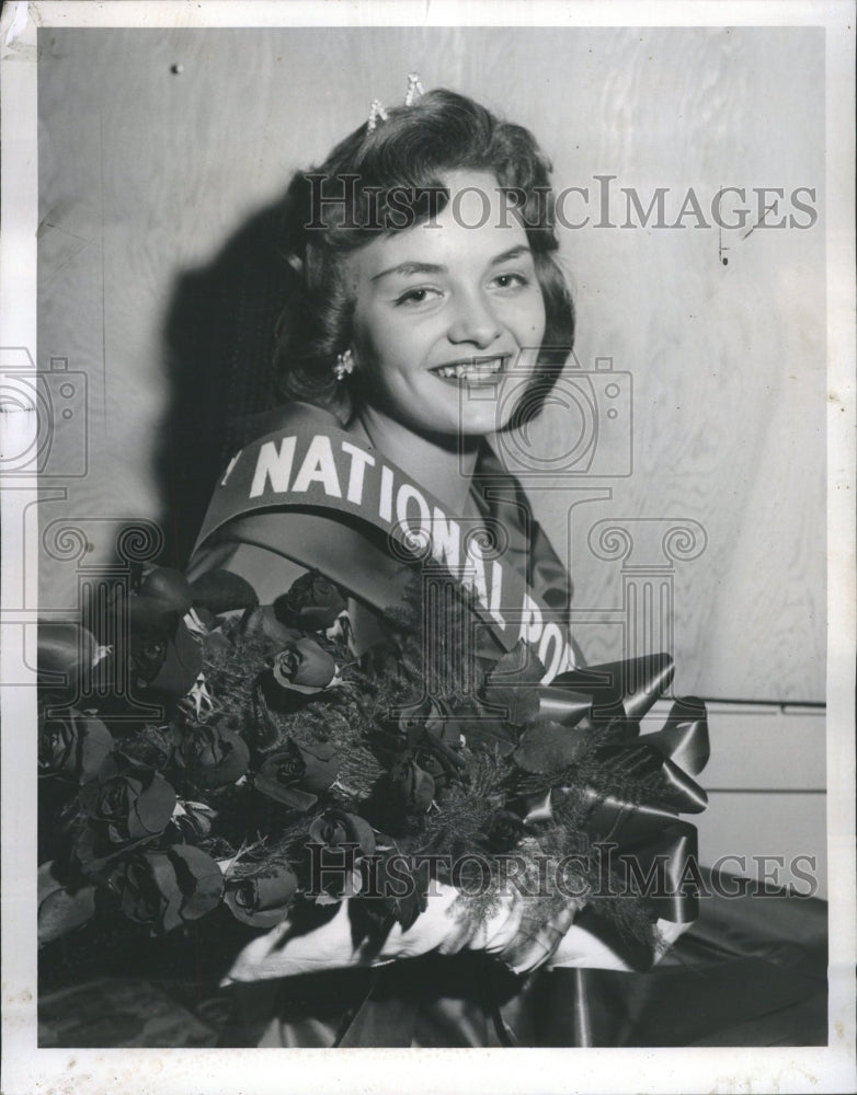 1960 Pork Queen Linda Lukens Rochester IN - Historic Images