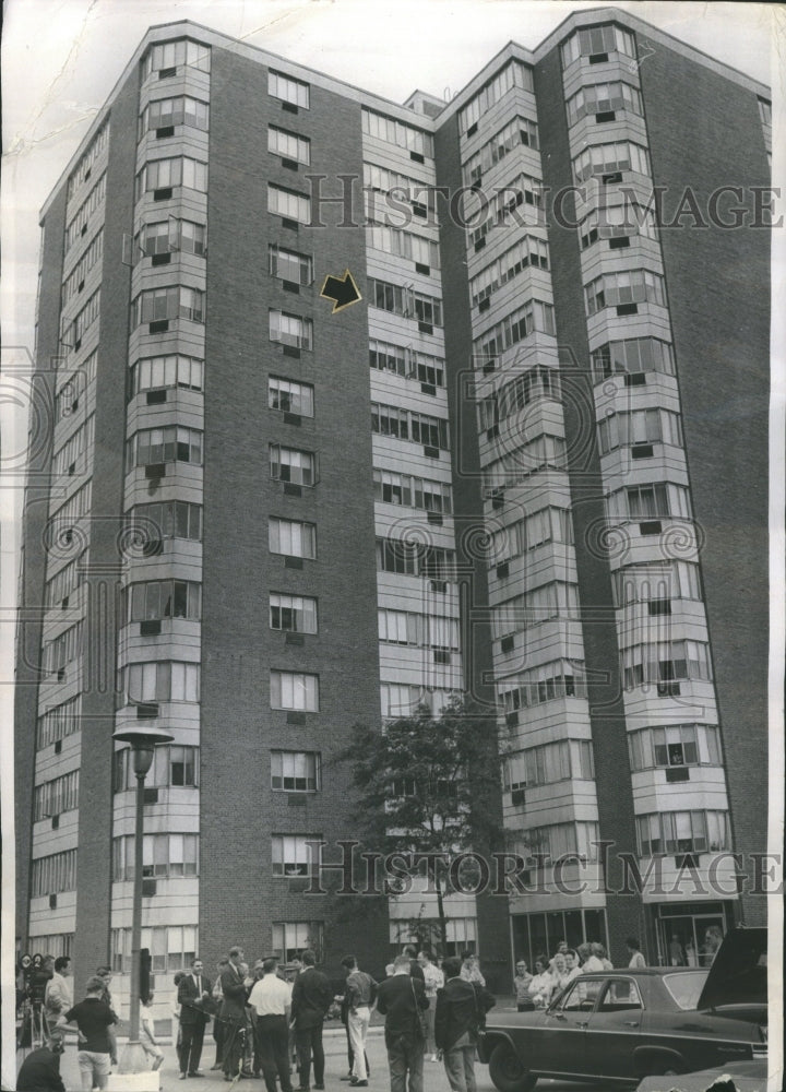 1965 Apartment 10th Floor South Shore Drive - Historic Images