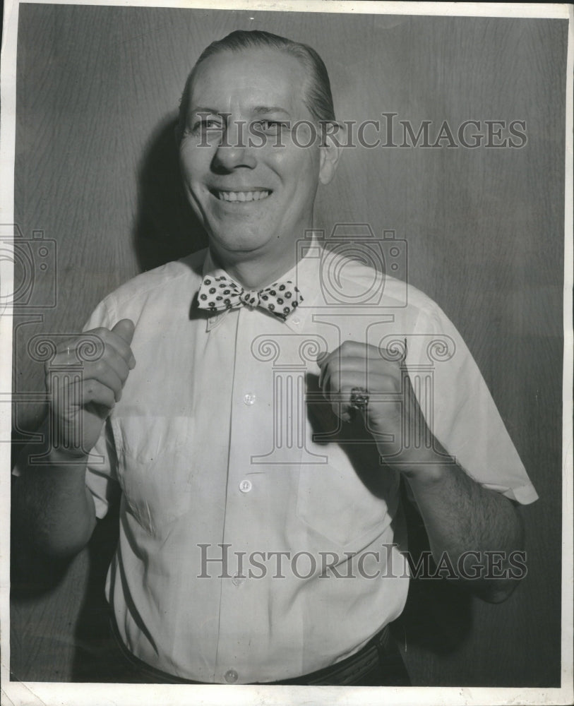 1956 The perfect Bow Tie - Historic Images