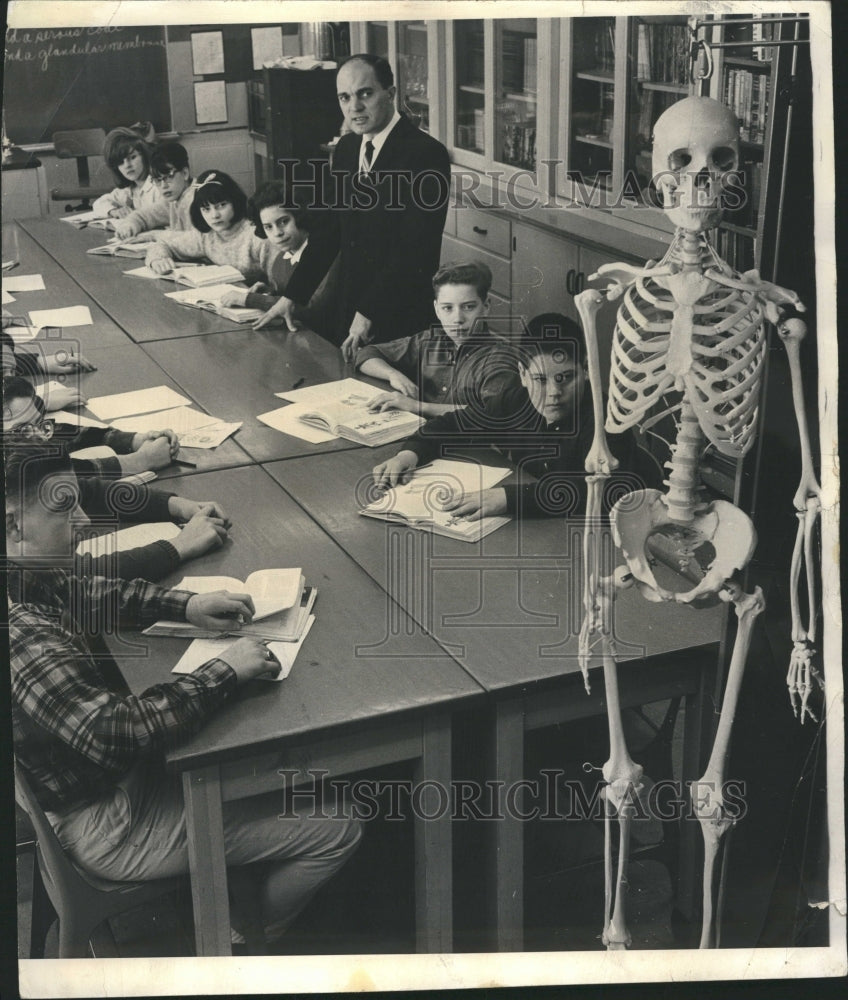 1965 Gene Kukla Skeleton science teacher - Historic Images