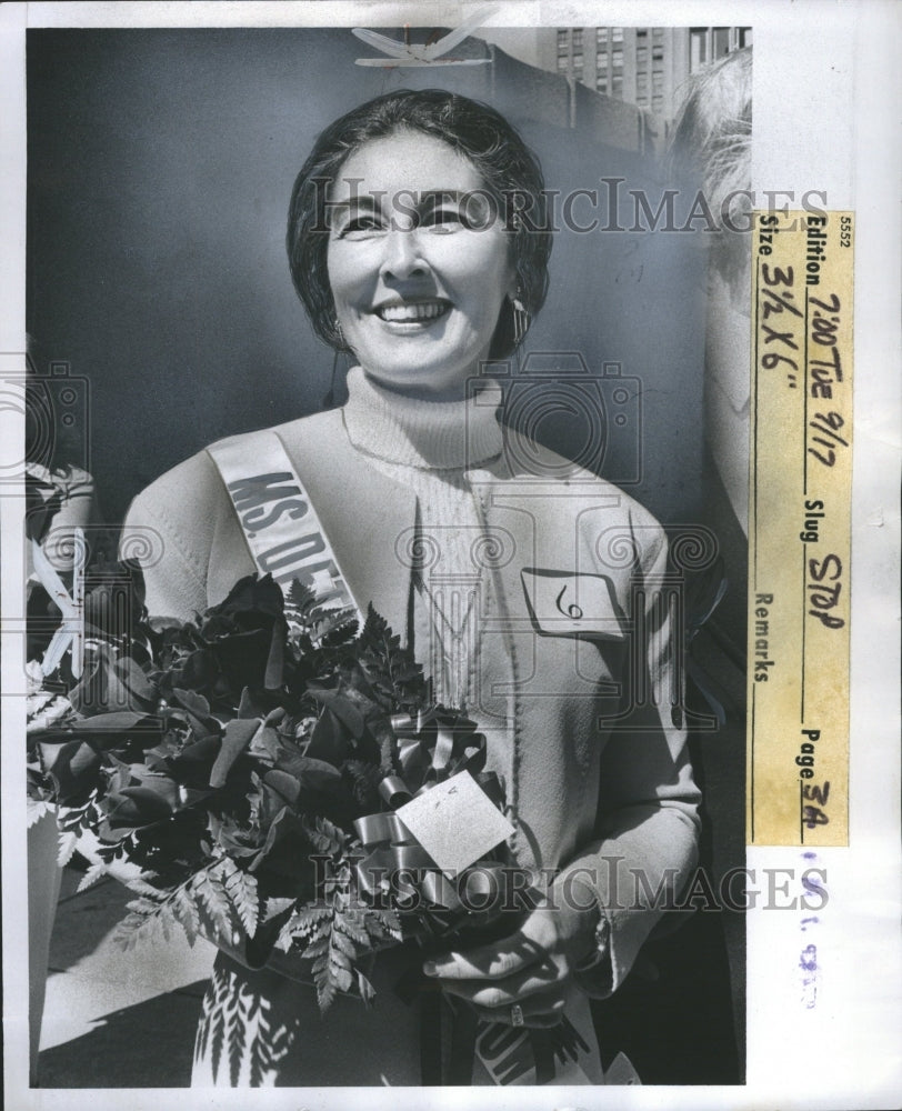 1974 Viola Marie Kosloskey Queen Antique - Historic Images