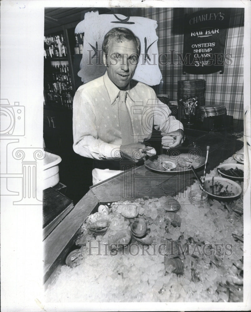 1975 Chuck Muer-at Restaurateur - Historic Images