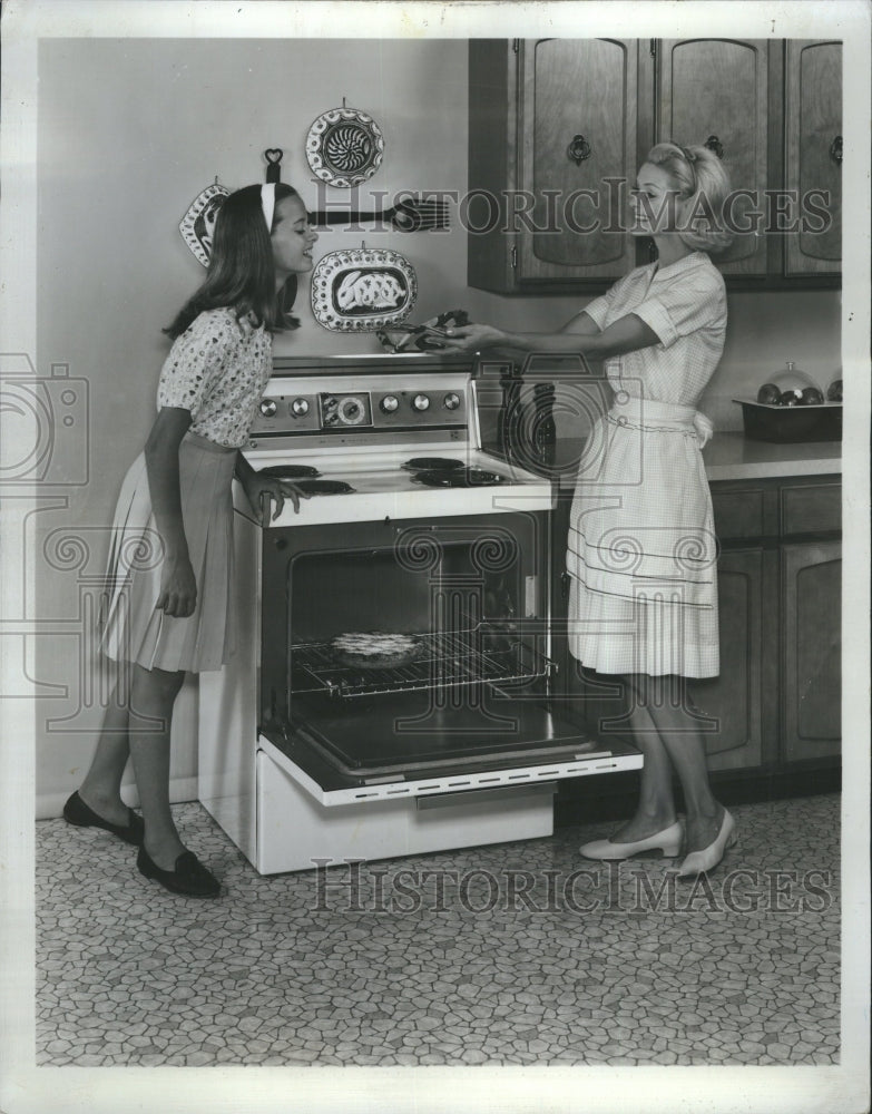 1967 Hotpoint Self Cleaning Ovens Now - Historic Images