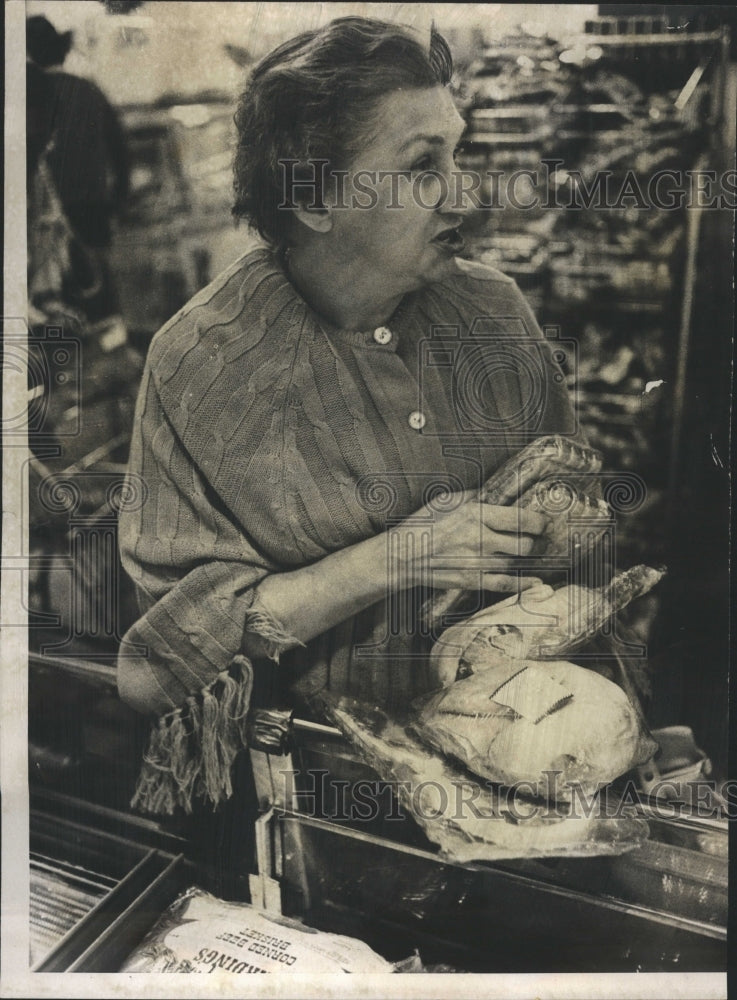 1973 Press Photo Mrs. Adeline Piwkiewics stocking up on meat at grocery - Historic Images