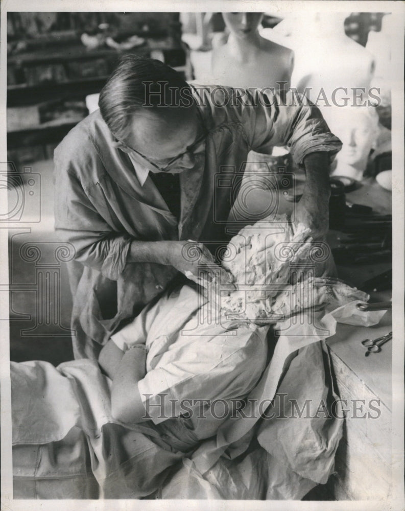 1938 J H Blecner Chicago Wax Figure Maker - Historic Images
