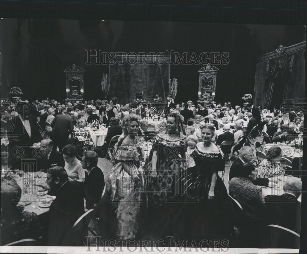 1971 Lyric Opera Annual Meeting - Historic Images