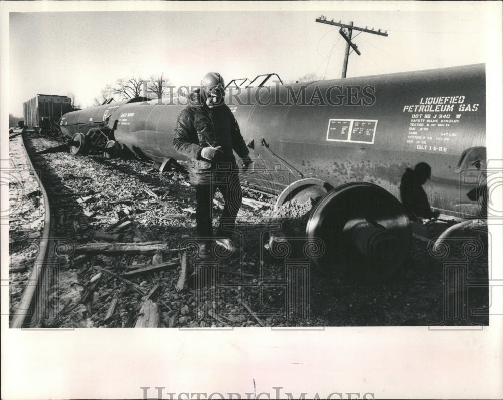 1985 Train Crash Derailment Combustionable - Historic Images