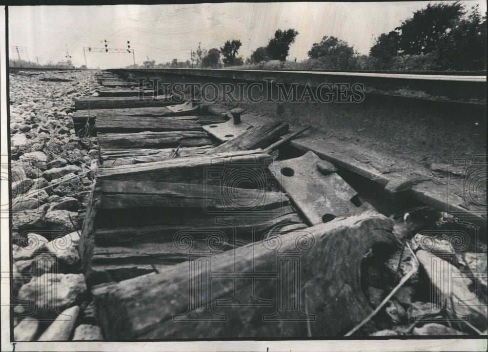 1974 Railroad Tracks Disrepair - Historic Images