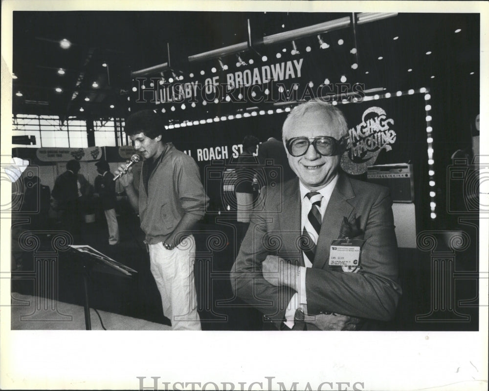 1983 Tone Deaf Singers Sound Like Crooners - Historic Images