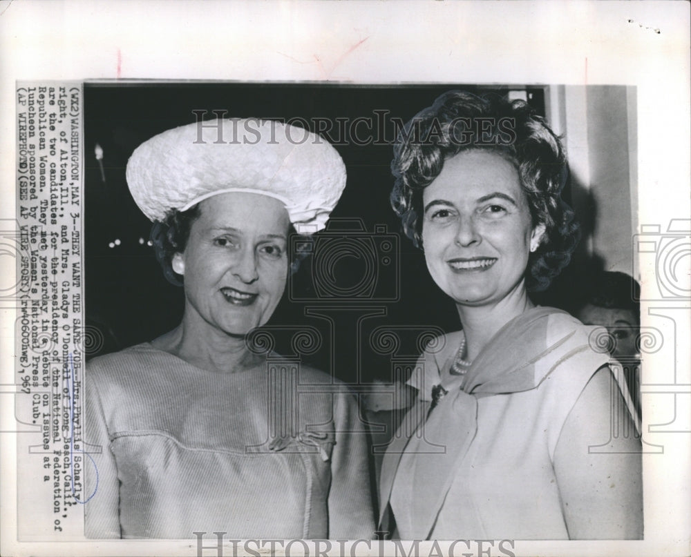 1967 Phyllis Schlafly Gladys ODonnell Alton - Historic Images