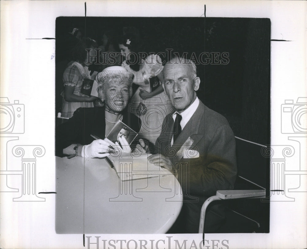 1951  Penny Singleton and Jimmy Gleason - Historic Images