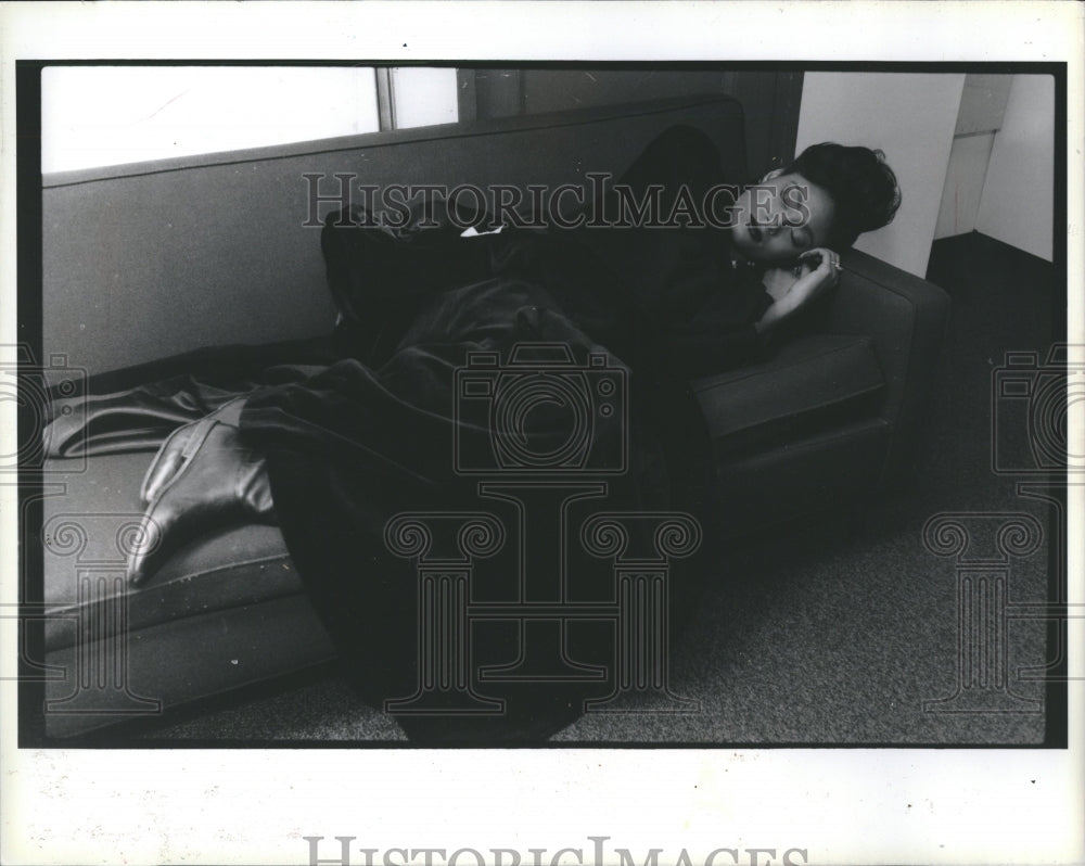 1990 Carole Anne-Marie Gist Snoozing - Historic Images