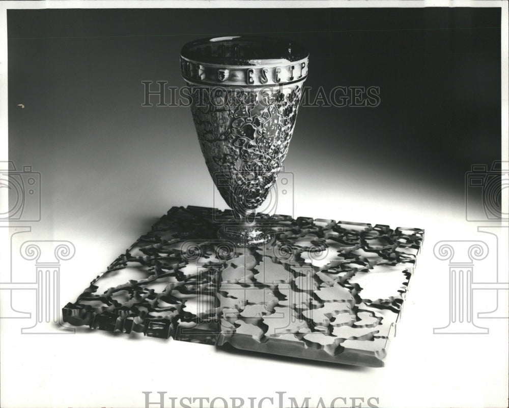 1988 Michael Glancy Glass Art Vessel - Historic Images