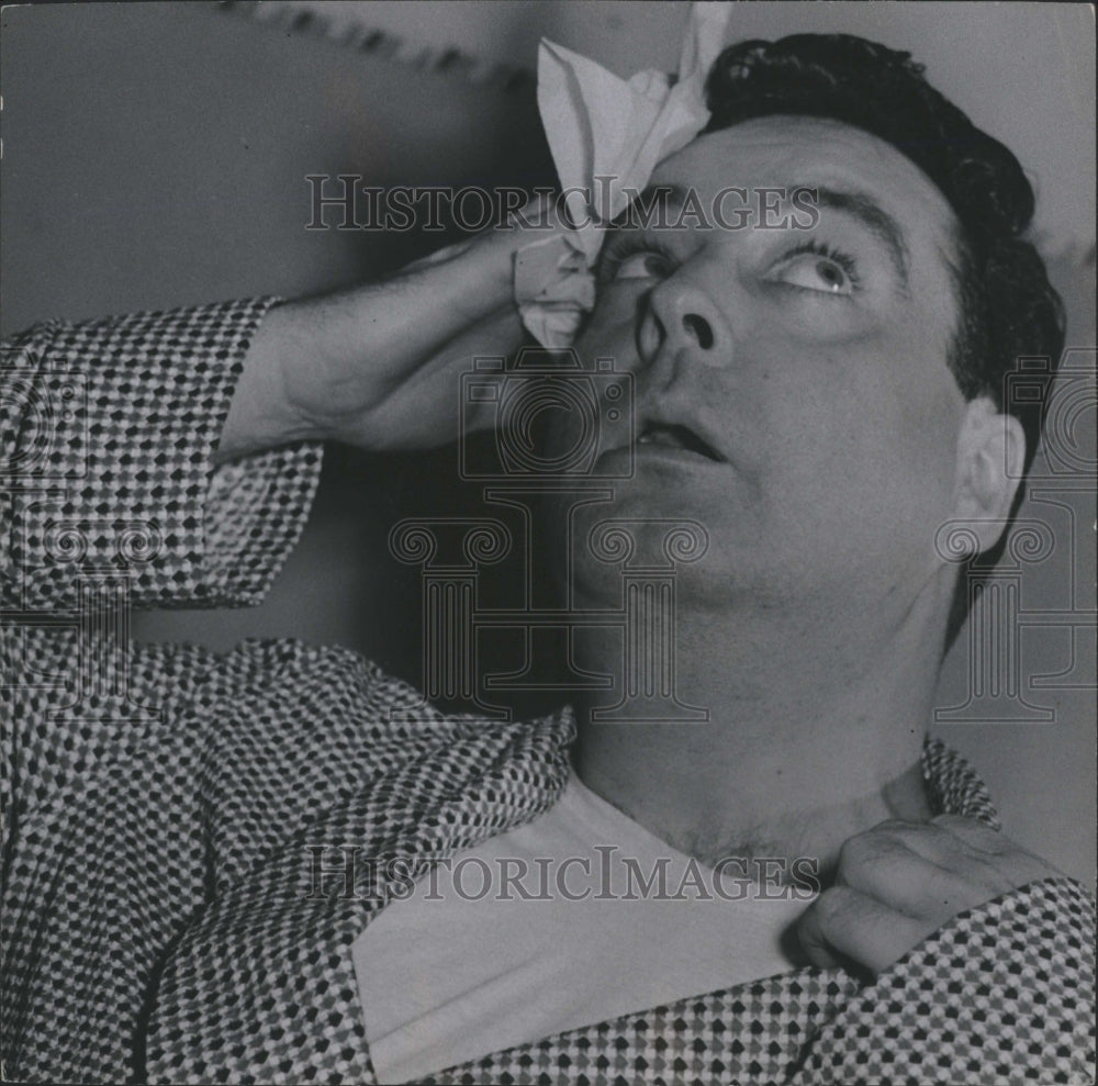 1952 Jackie Gleason Weatherman Hot - Historic Images