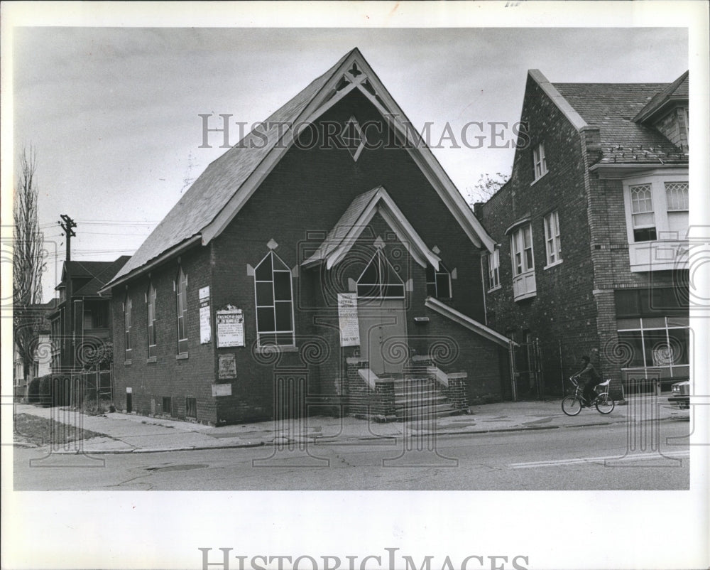  Calvary Baptist Church Hills - Historic Images