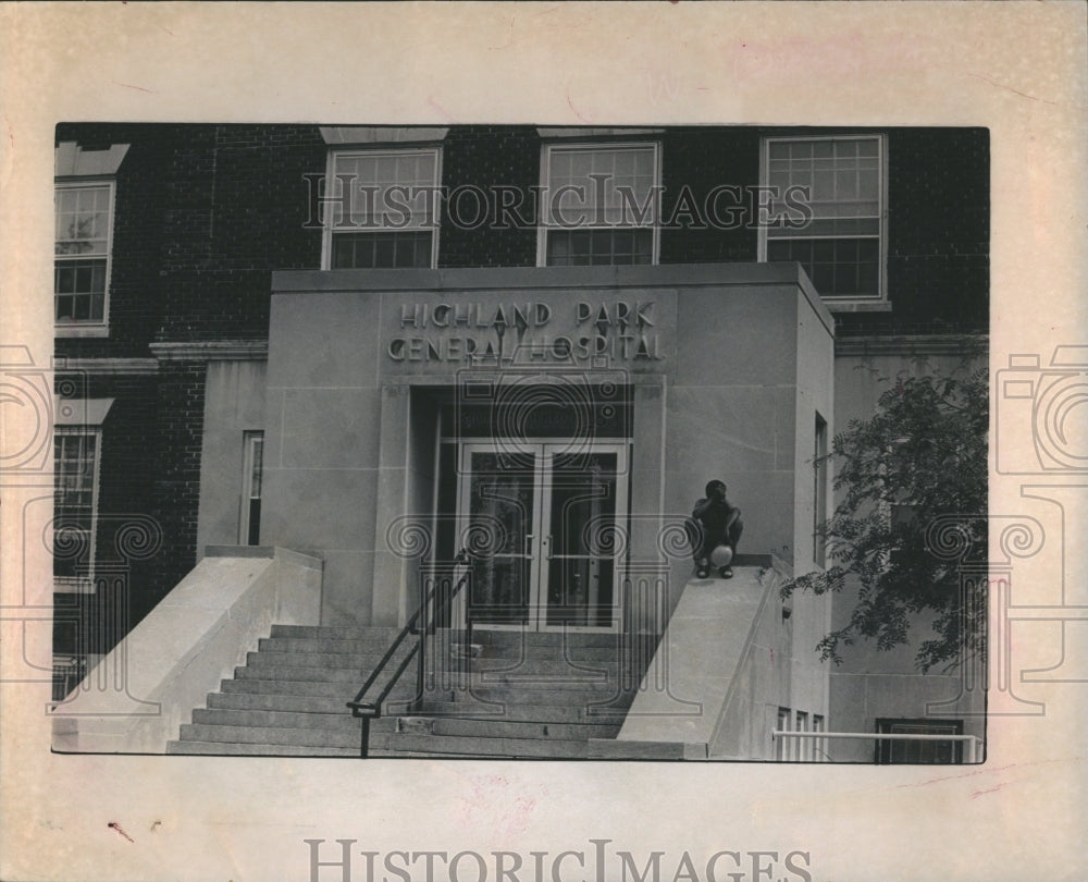1973 Press Photo Highland Park Hospital - Historic Images