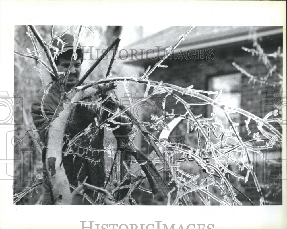 1985 Ice Storm Jeff Figs Orchard Lake Road - Historic Images