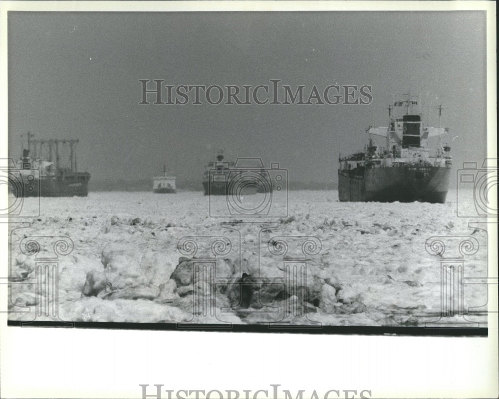 1984 Icebreaker Ship Canadian Coast - Historic Images