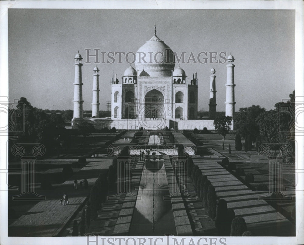  Taj Mahal Jumana River Agra India - Historic Images