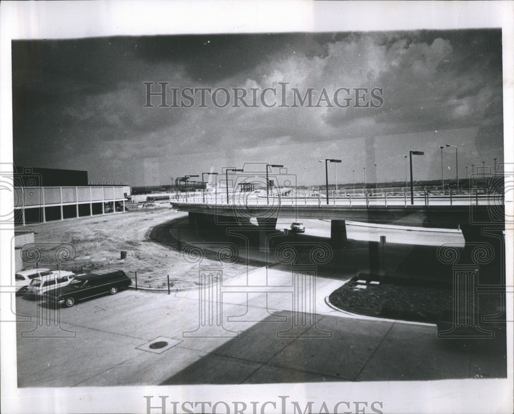 1962 Roadway Terminal OHare Airport - Historic Images