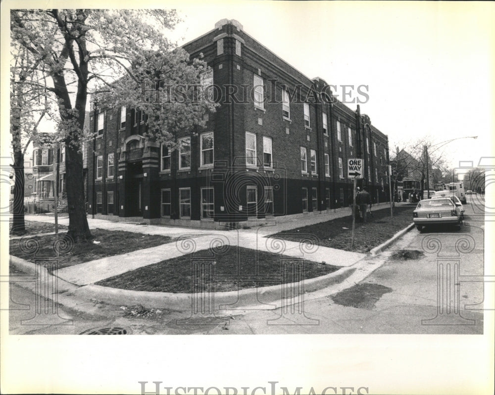 1984 Nursing home at North Sawyer Ave - Historic Images