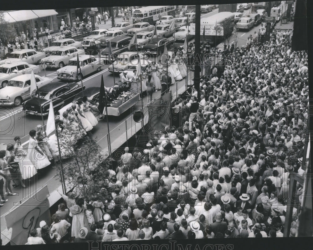 1958 Crowd Watching Miss Chicago Contest - Historic Images