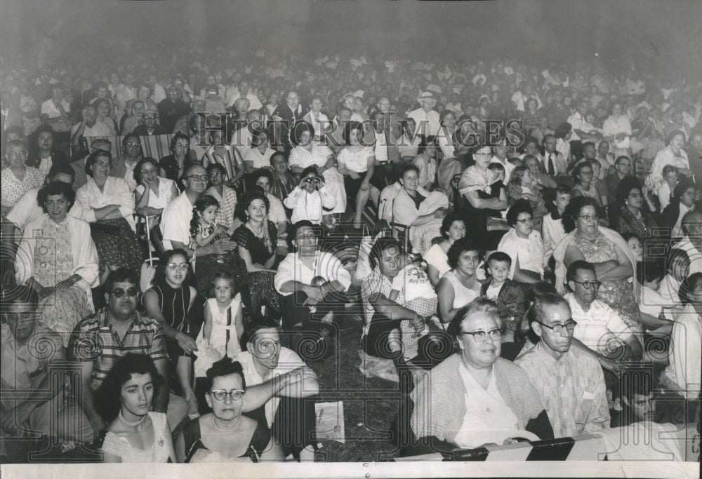 1959 12,000 Mexicans attend fiesta Horner - Historic Images