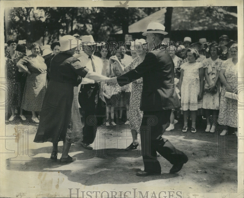 1938 Dancing Harms Park Picnic Old Settlers - Historic Images