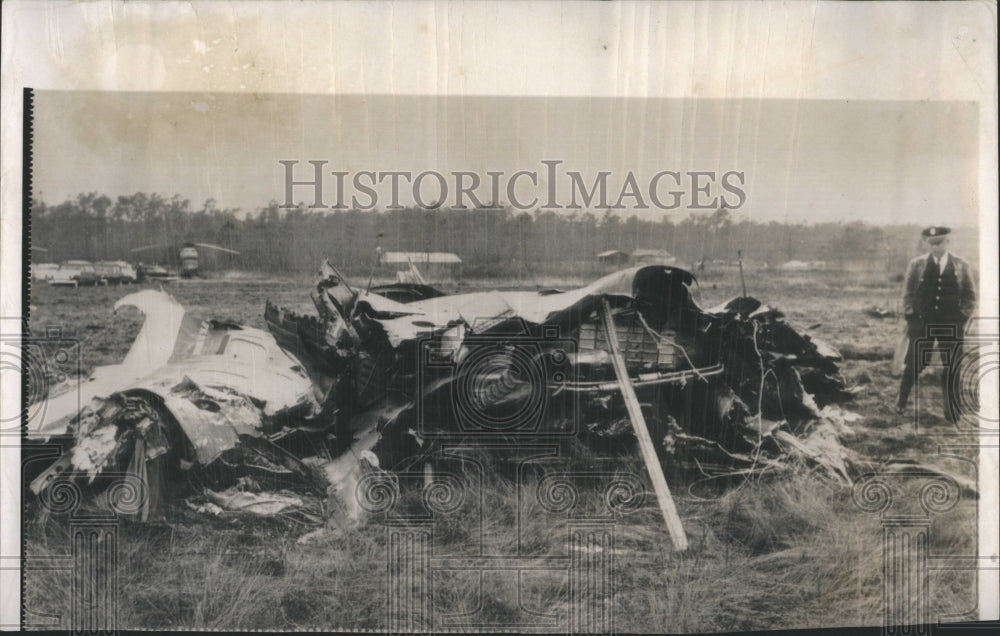 1960 Plane Crashes in North Carolina - Historic Images