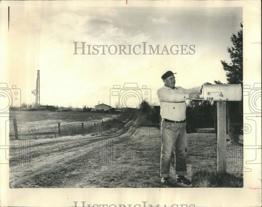 1965  Oil drilling at Fish Lake - Historic Images