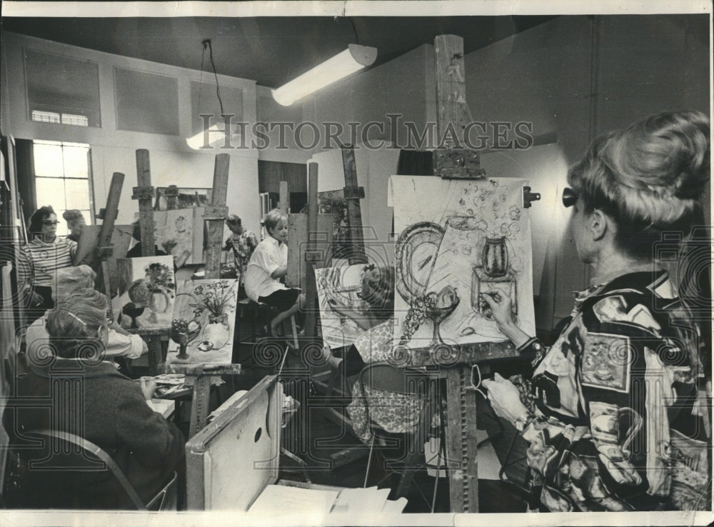 1965 Old Town Triangle Center Art Class - Historic Images
